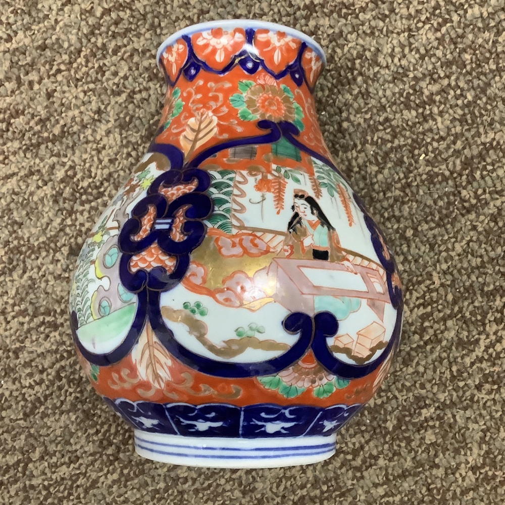 Antique Endo Imari Vase Coral and Blue Floral Vase 7 1/4 “